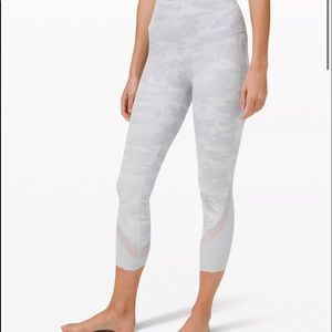 Lululemon Wunder Under leggings